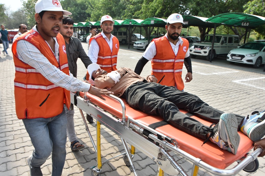 हरियाणा के सभी 22 जिलों में हुई मॉक ड्रिल, युद्ध के दौरान की स्थिति में सुरक्षा व इमरजेंसी रिस्पोन्स के बारे में किया जागरूक